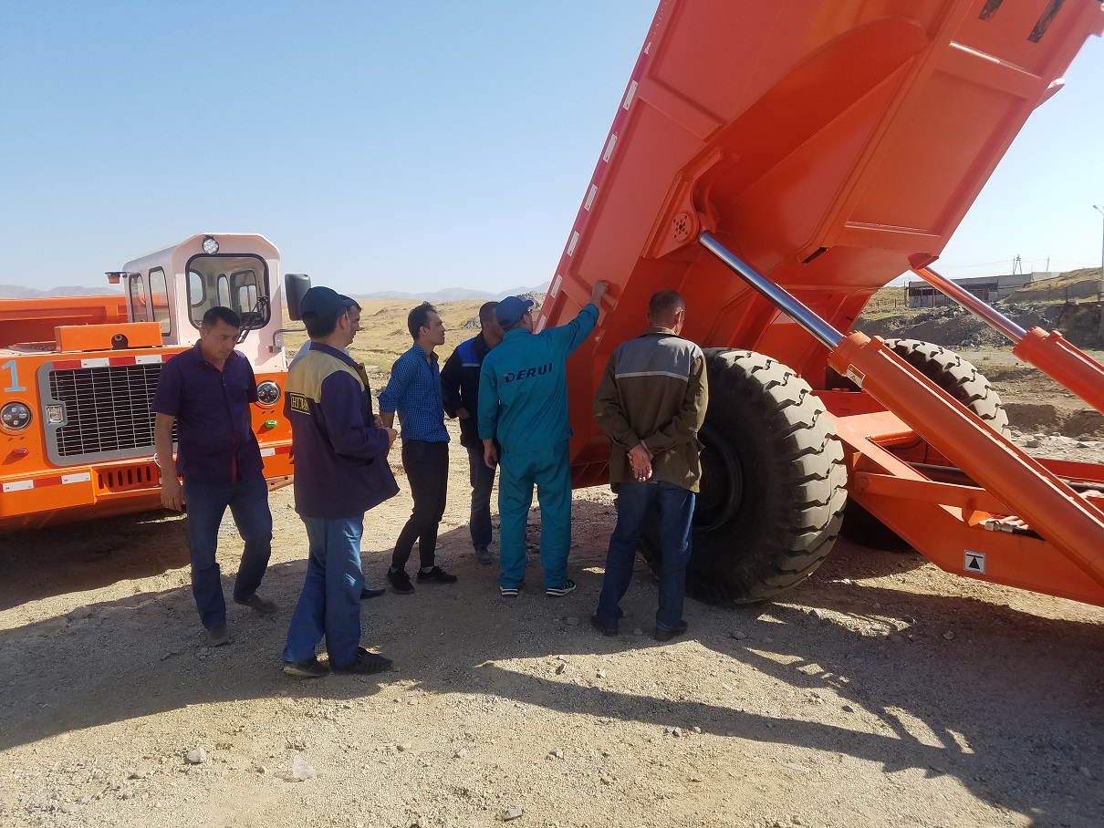 Шахтные самосвалы 20 тонн DERUI в Узбекистане