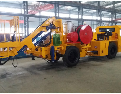 Зарядный самосвал для взрывчатых веществ Зарядный самосвал для взрывчатых веществ